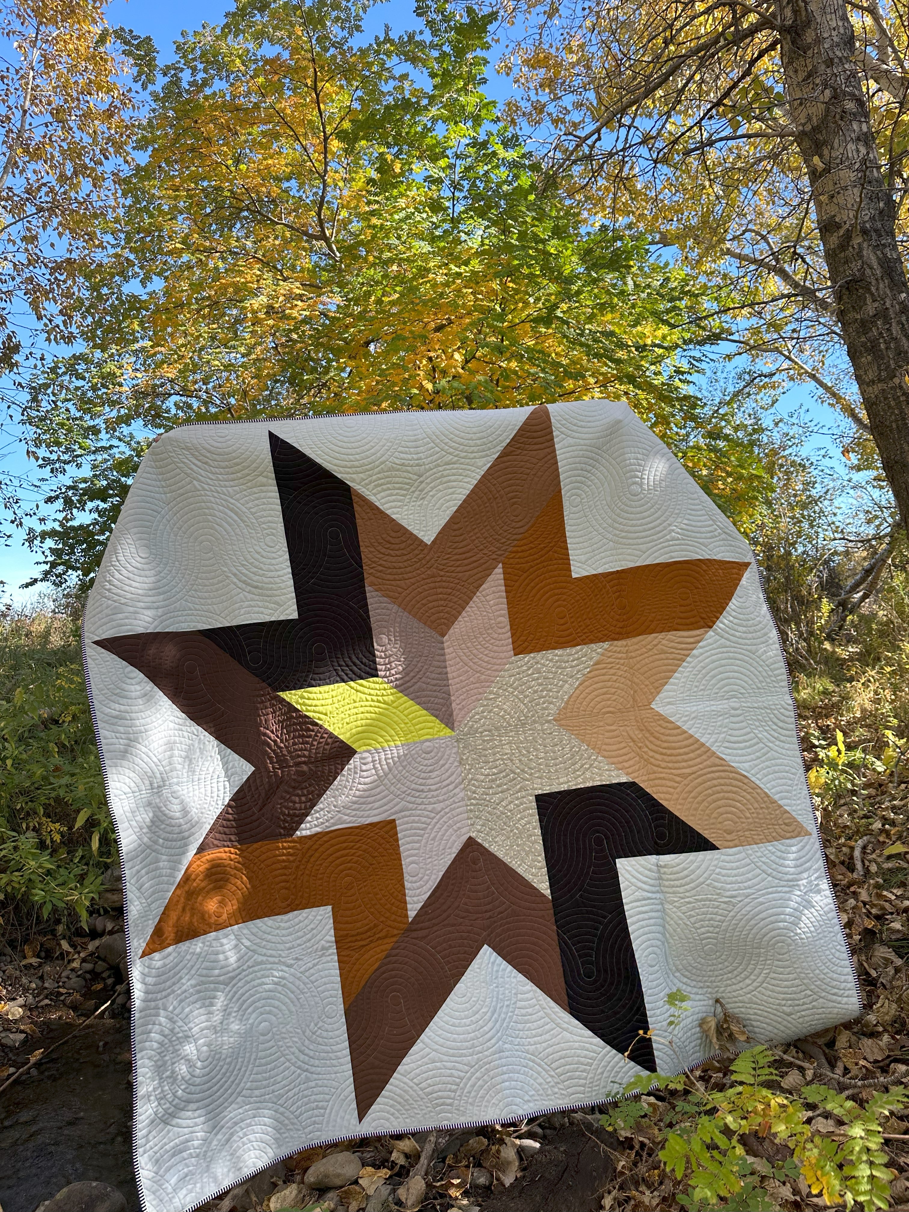 Trailing Star Quilt - (Large Throw)