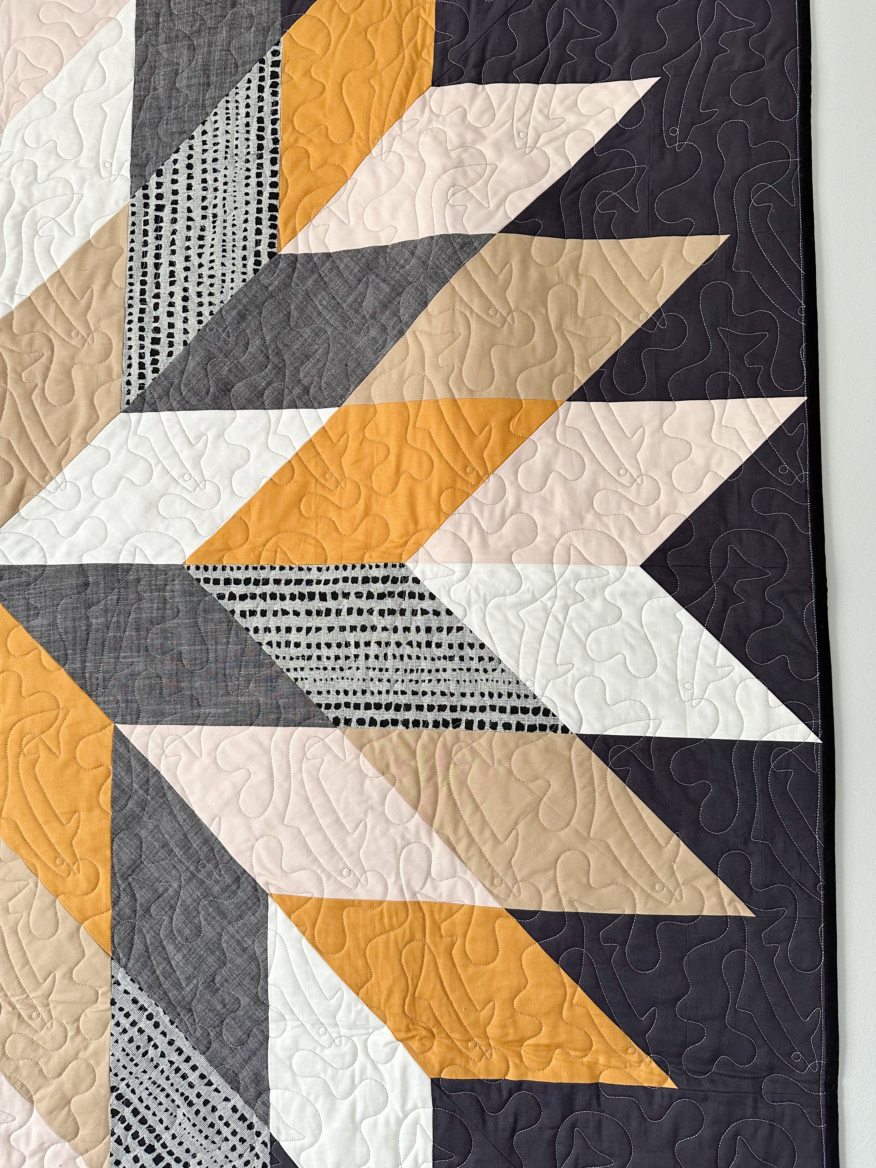 Homestead Star Quilt (Throw Size)