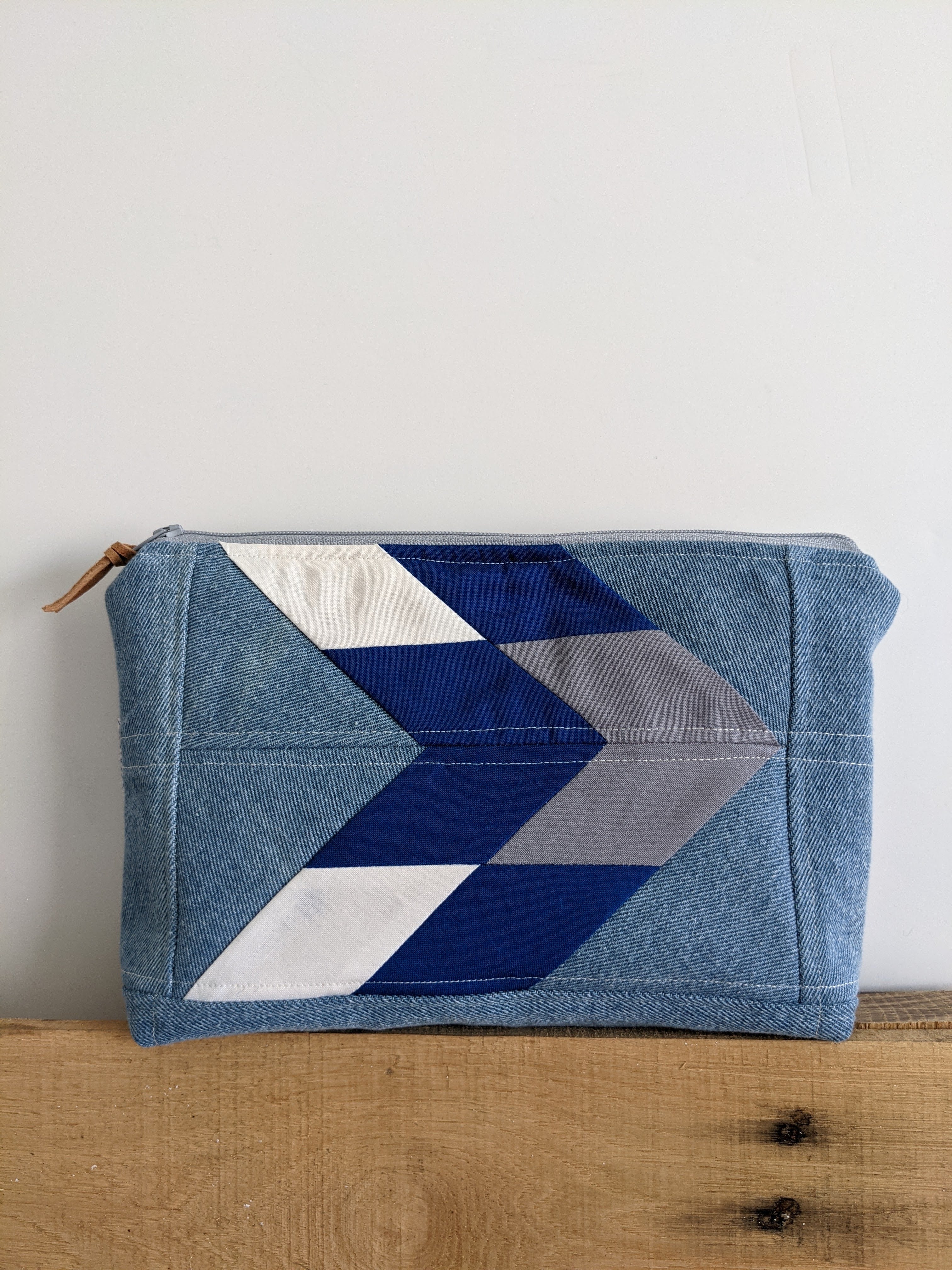 Quilted Patchwork Zip Pouch 020