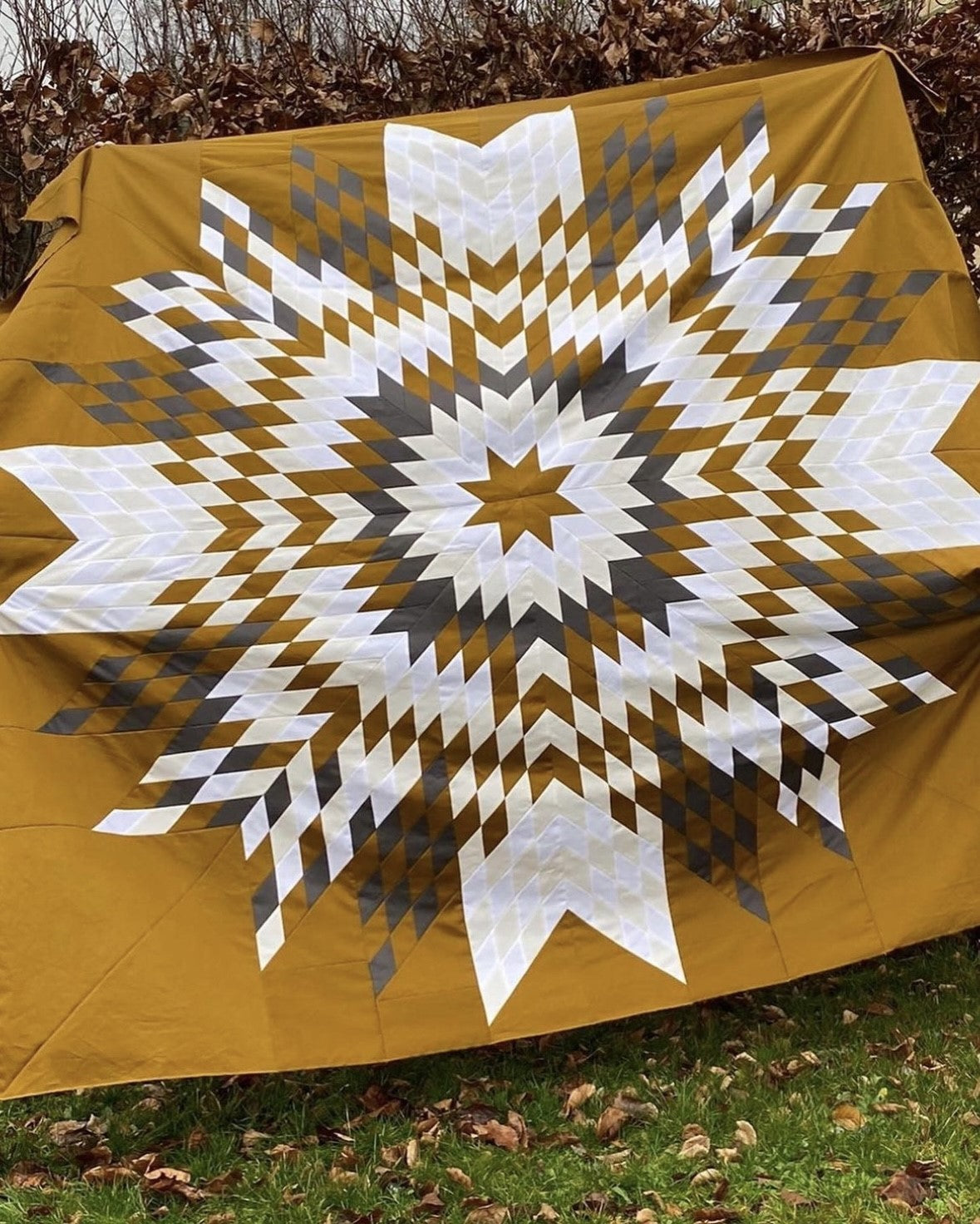 Big Sky Star Quilt Pattern - PDF quilt made by Isabelle