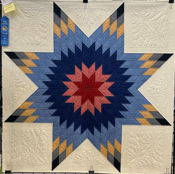 Lone Star Legacy: 12 Modern Projects by Lindlee Smith - Signed version quilt made by Luanne