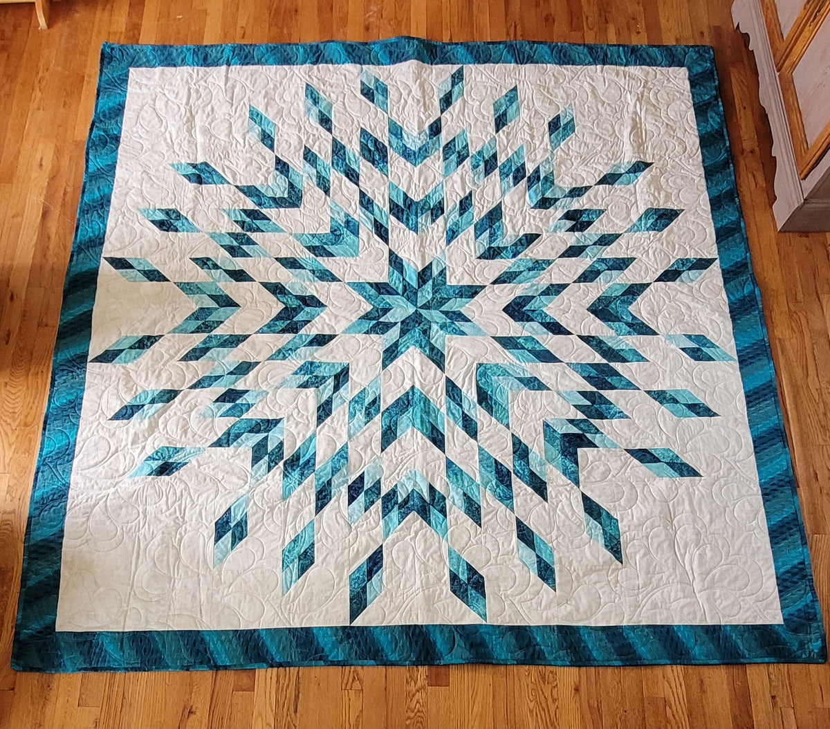 Hyalite Star Quilt Pattern - PDF quilt made by Pandi