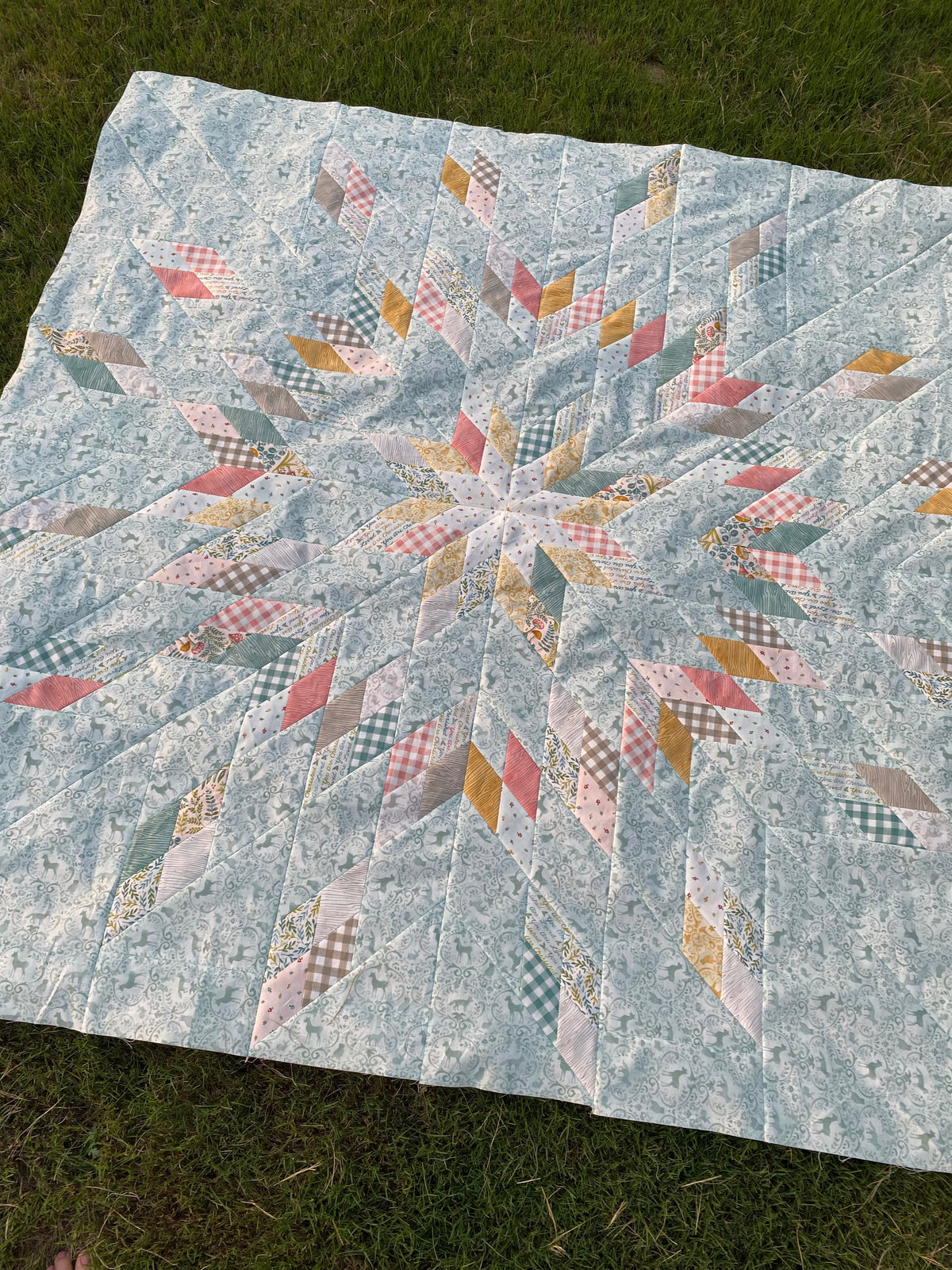 Hyalite Star Quilt Pattern - PDF quilt made by Lisa